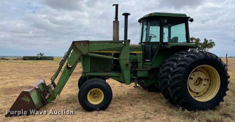 image for item NY9826 1975 John Deere 4630  tractor