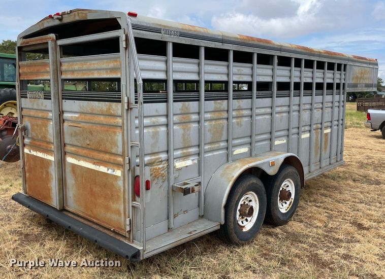 image for item NY9828 1995 Titan  livestock trailer