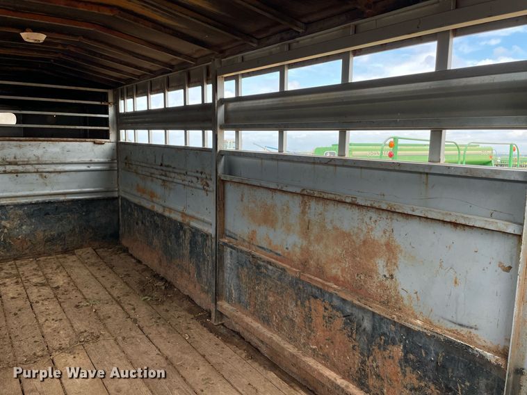 image for item NY9828 1995 Titan  livestock trailer