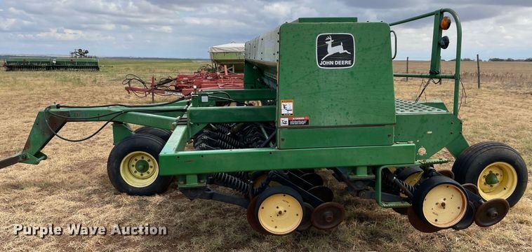 image for item NY9829 John Deere 750  grain drill