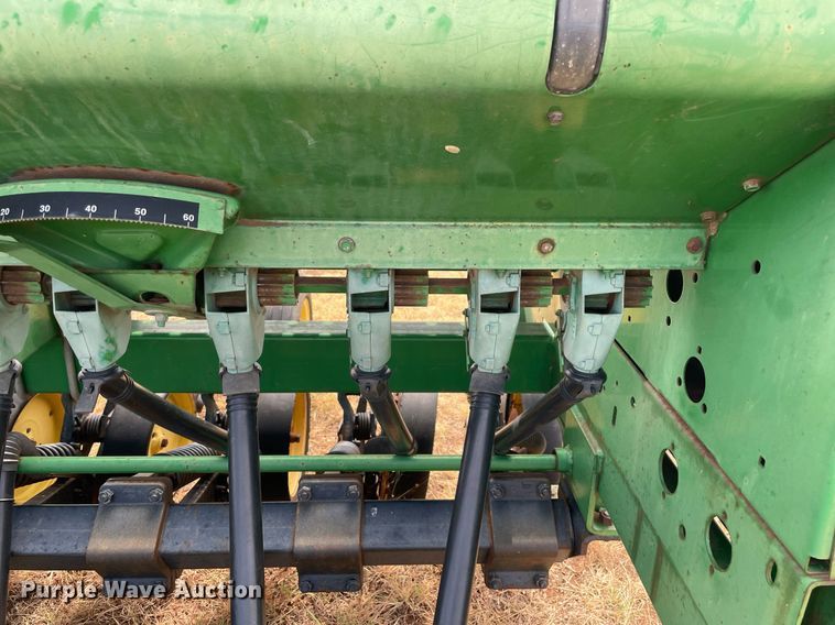 image for item NY9829 John Deere 750  grain drill