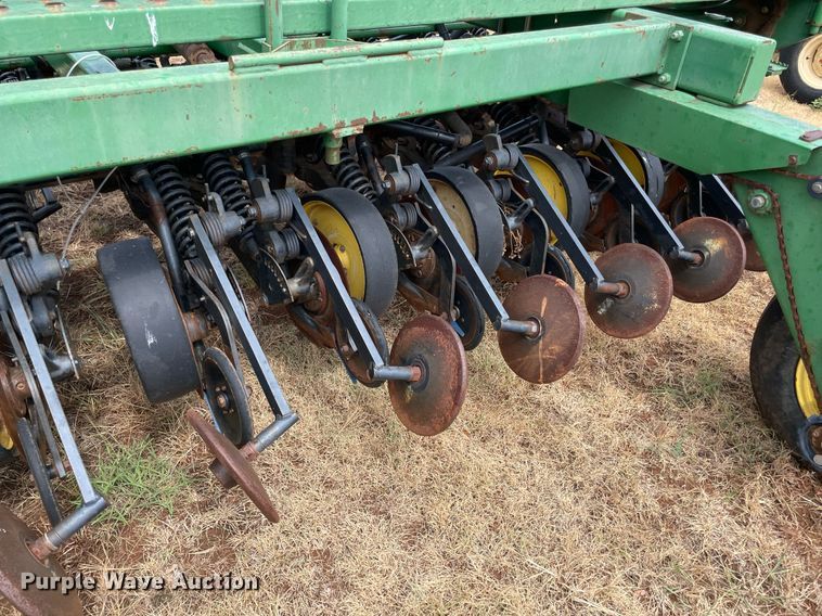 image for item NY9829 John Deere 750  grain drill