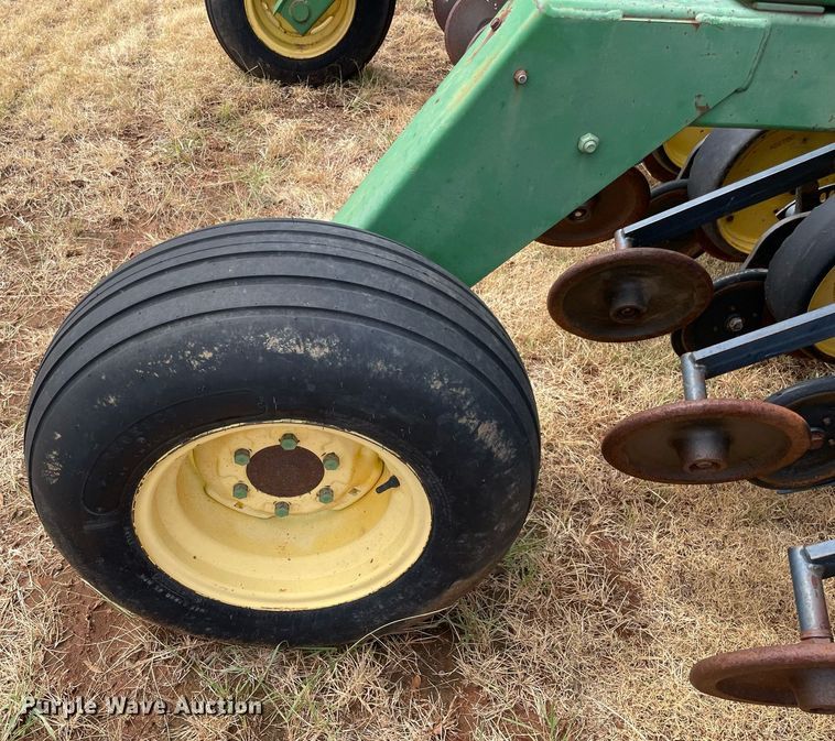 image for item NY9829 John Deere 750  grain drill