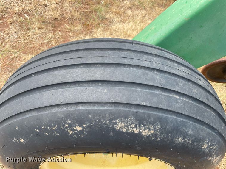 image for item NY9829 John Deere 750  grain drill