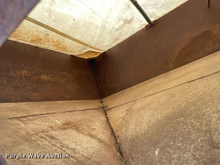 image for item NY9831 Parker  gravity wagon