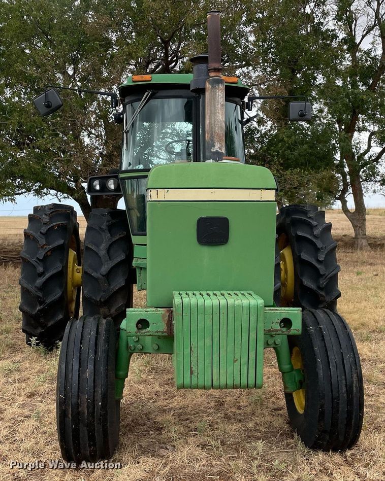 image for item NY9835 1982 John Deere 4840  tractor