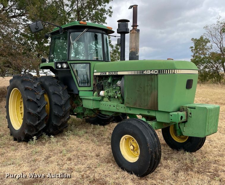 image for item NY9835 1982 John Deere 4840  tractor