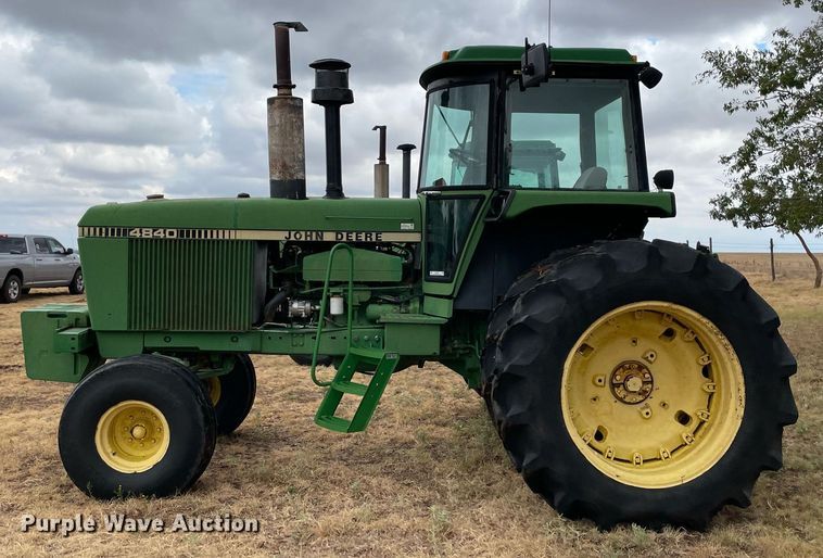 image for item NY9835 1982 John Deere 4840  tractor