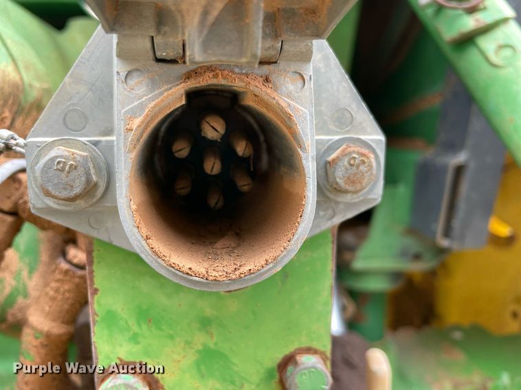 image for item NY9835 1982 John Deere 4840  tractor