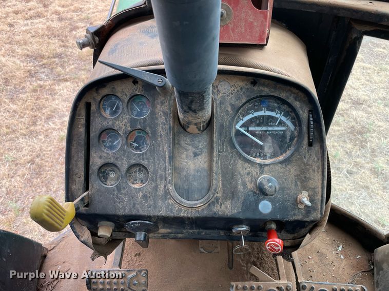 image for item NY9835 1982 John Deere 4840  tractor