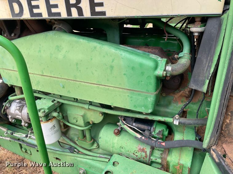 image for item NY9835 1982 John Deere 4840  tractor