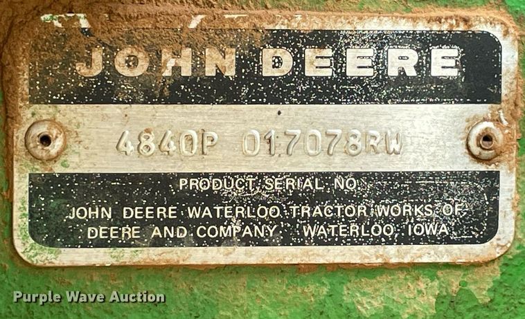 image for item NY9835 1982 John Deere 4840  tractor
