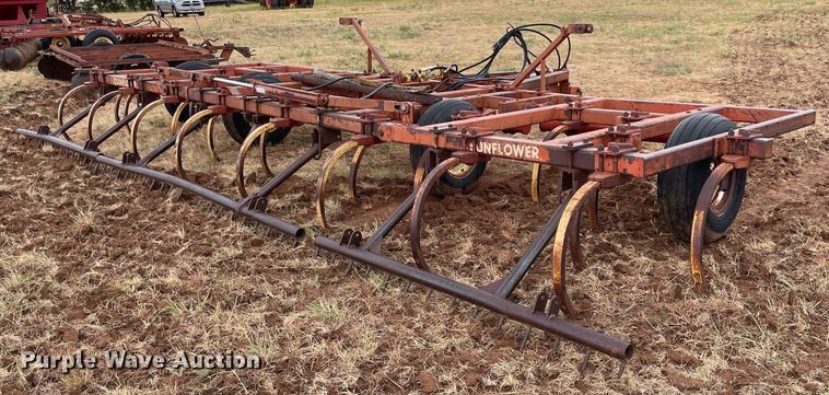 image for item NY9836 Sunflower 79FC-24  chisel