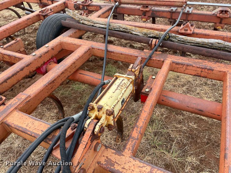 image for item NY9836 Sunflower 79FC-24  chisel