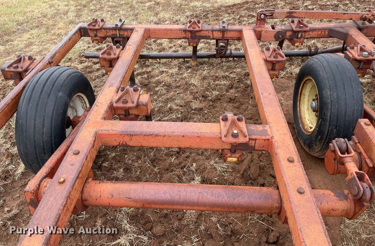 image for item NY9836 Sunflower 79FC-24  chisel