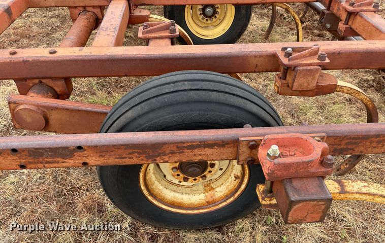 image for item NY9836 Sunflower 79FC-24  chisel