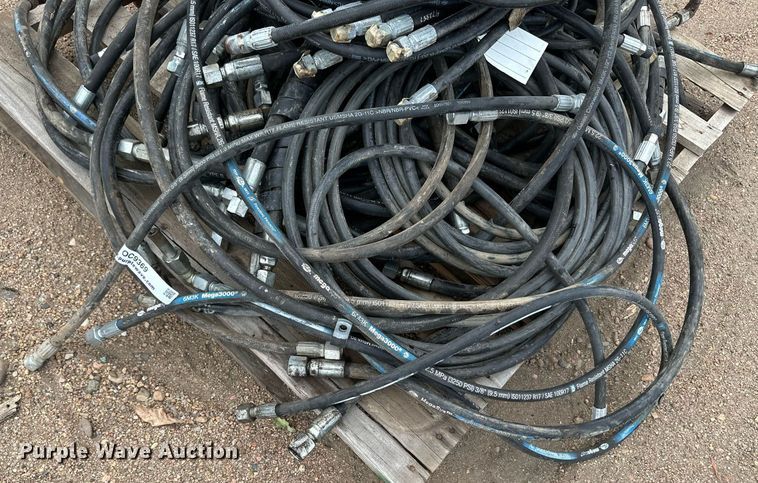 image for item OC9369 Hydraulic hoses