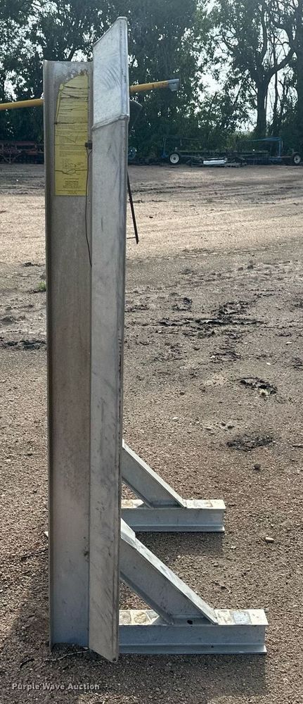 image for item OC9381 Road Gear headache rack