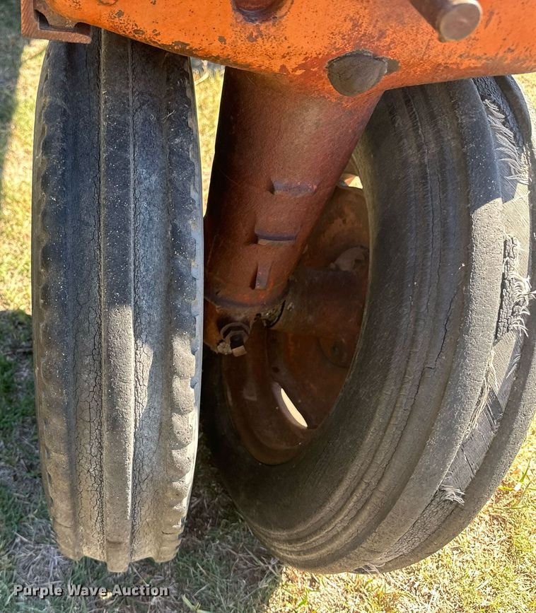 image for item OC9531 1954 Allis Chalmers WD45  tractor