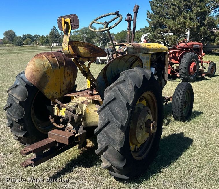 image for item OC9532 1943 Case VAI  tractor