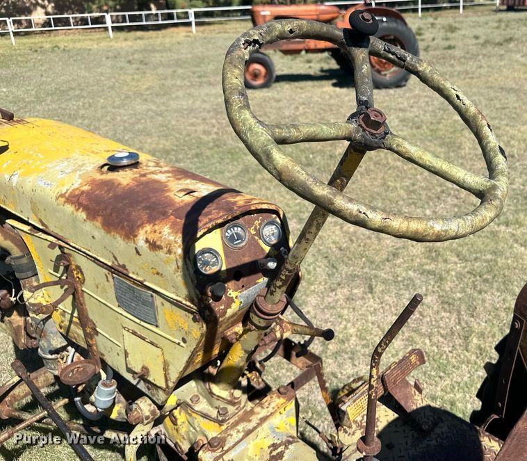 image for item OC9532 1943 Case VAI  tractor