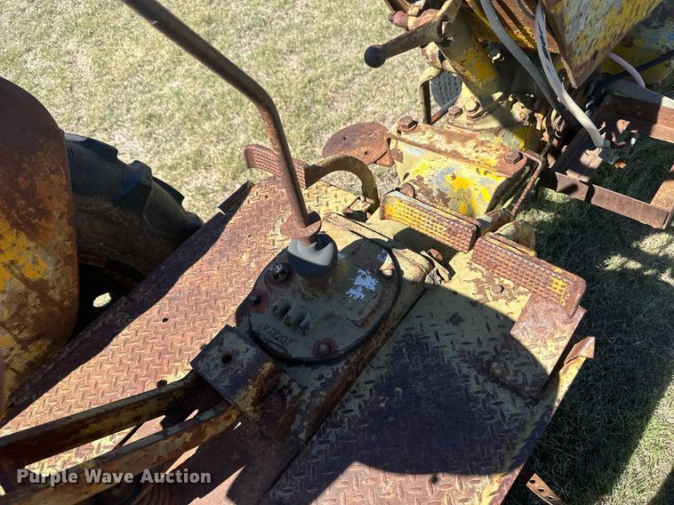 image for item OC9532 1943 Case VAI  tractor