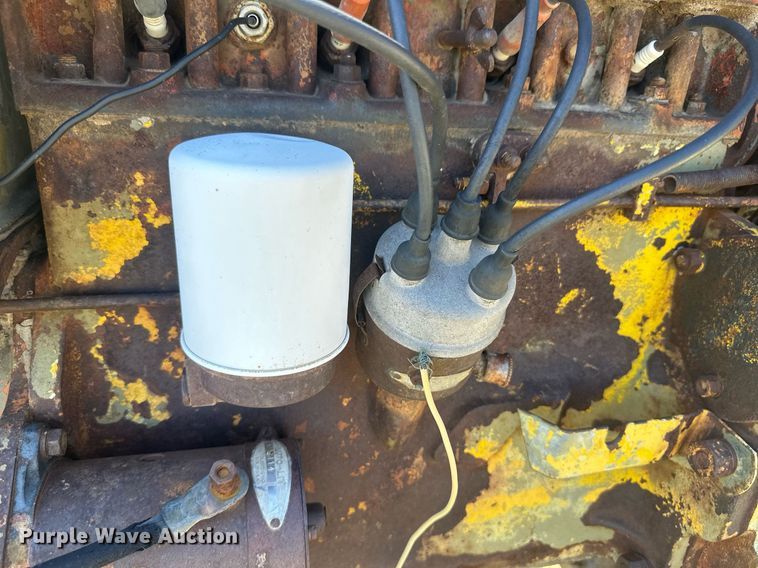 image for item OC9532 1943 Case VAI  tractor