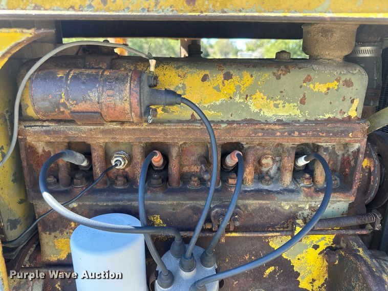 image for item OC9532 1943 Case VAI  tractor