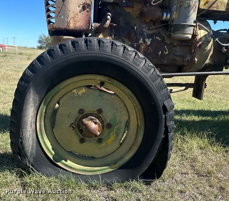 image for item OC9532 1943 Case VAI  tractor