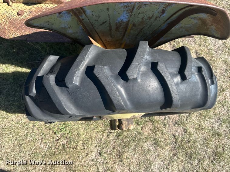 image for item OC9532 1943 Case VAI  tractor