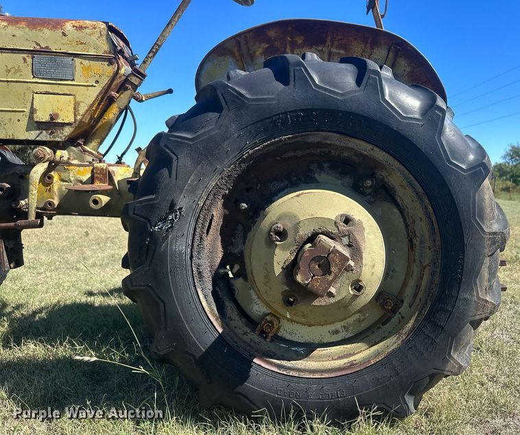 image for item OC9532 1943 Case VAI  tractor