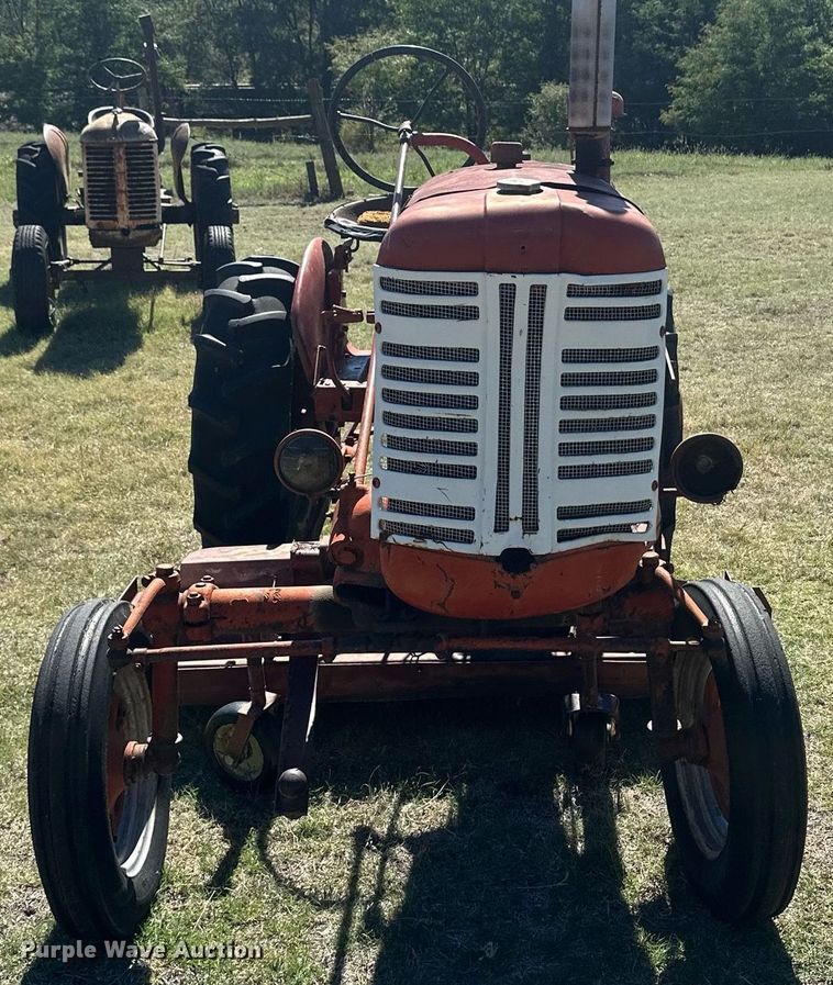 image for item OC9533 1957 Farmall I-130E  tractor