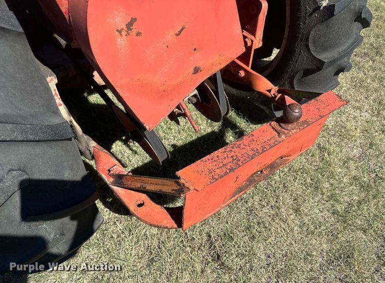 image for item OC9533 1957 Farmall I-130E  tractor