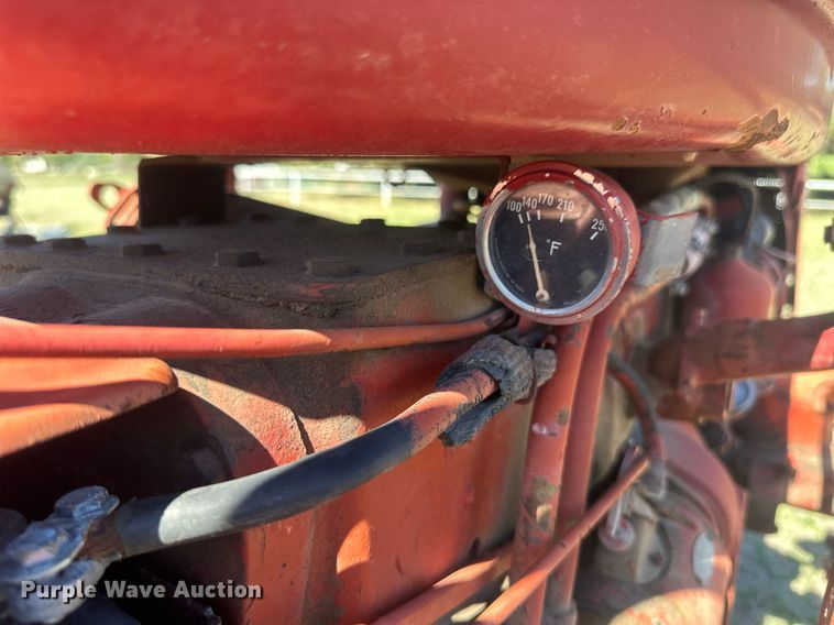 image for item OC9533 1957 Farmall I-130E  tractor