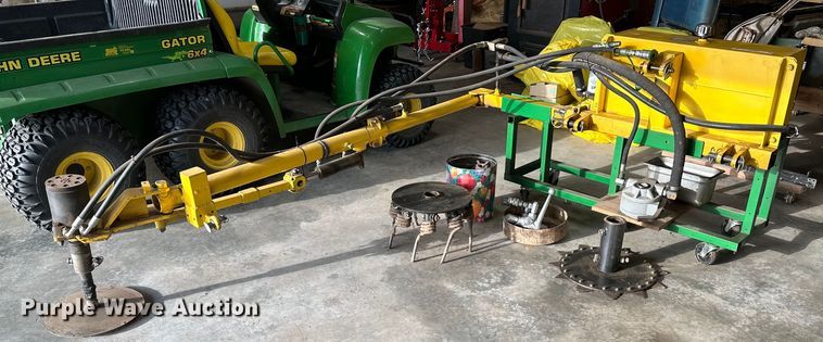 image for item OF9045 Weed Badger 10-20  weeder