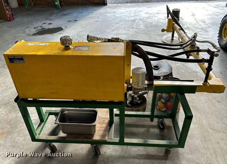 image for item OF9045 Weed Badger 10-20  weeder