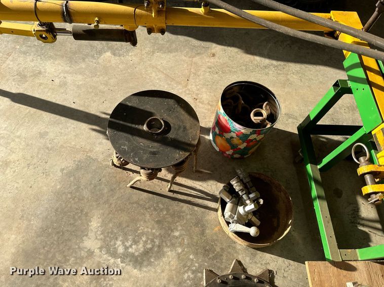 image for item OF9045 Weed Badger 10-20  weeder