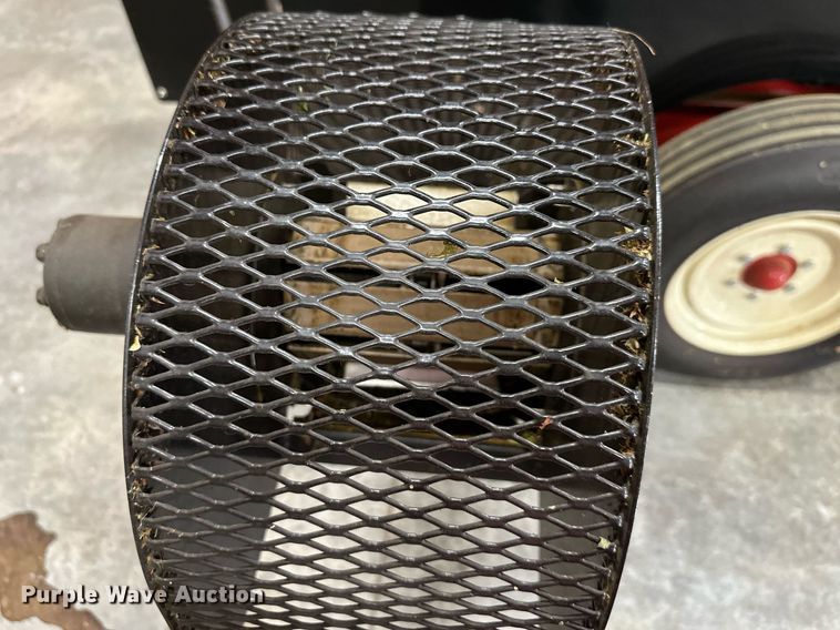 image for item OF9047 2018 HopHarvester Hopster 5P  harvester