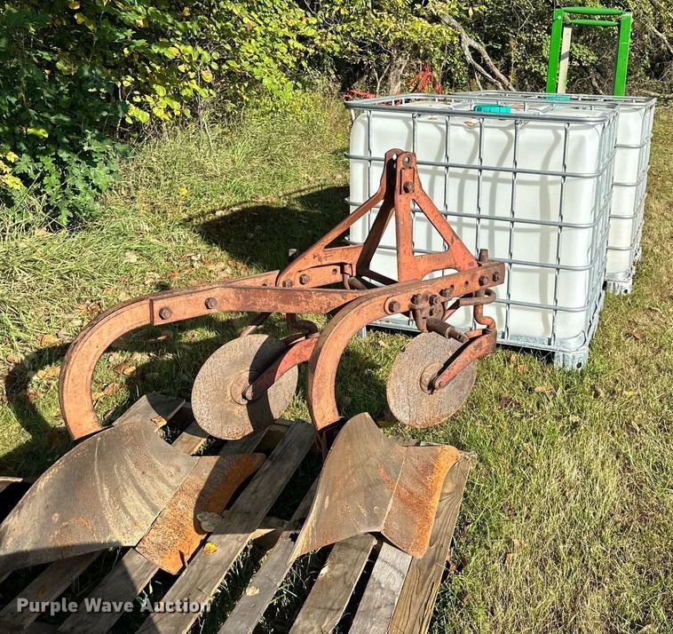 image for item OF9049 Lawn equipment