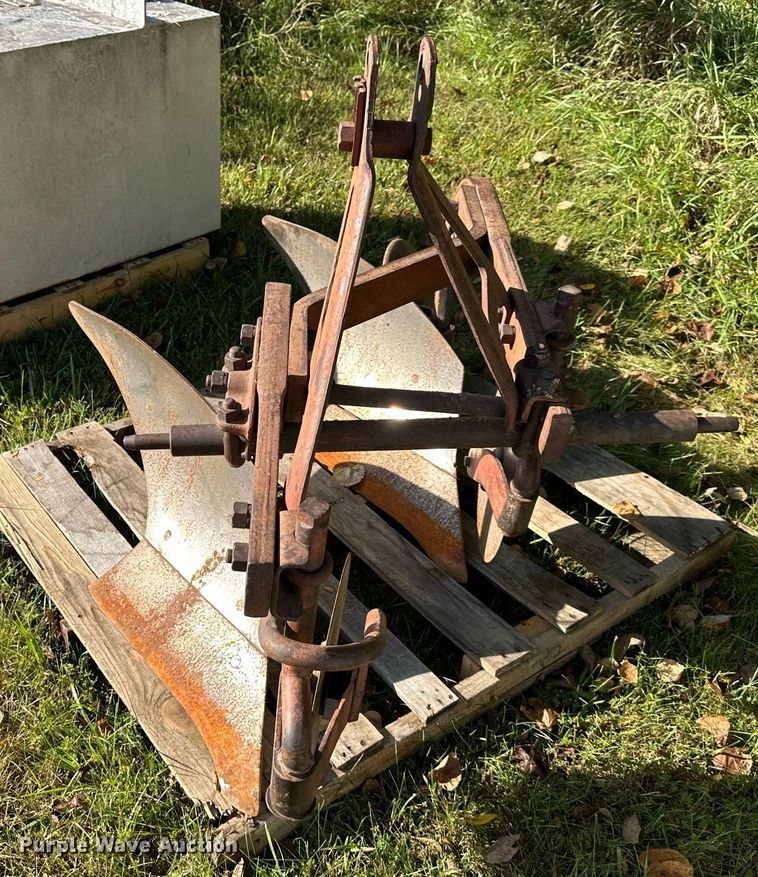 image for item OF9049 Lawn equipment