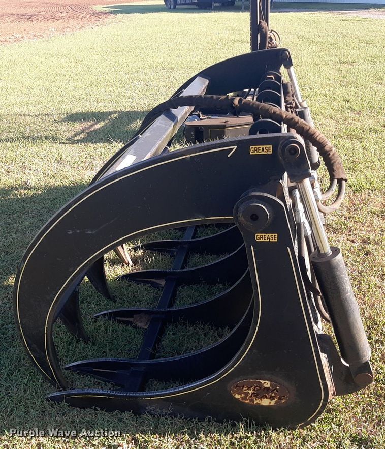 M&M Hydra Rake skid steer grapple bucket in Ponca City, OK Item