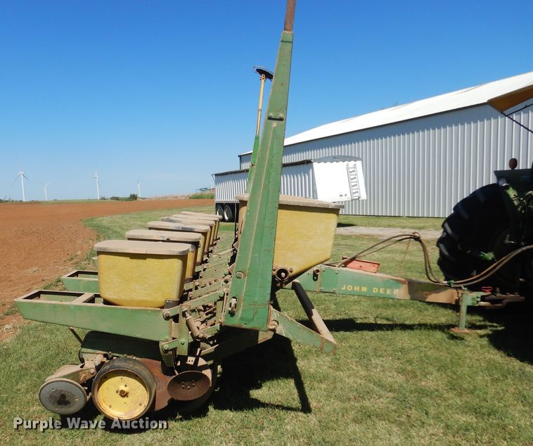 image for item OF9449 John Deere 7000  planter