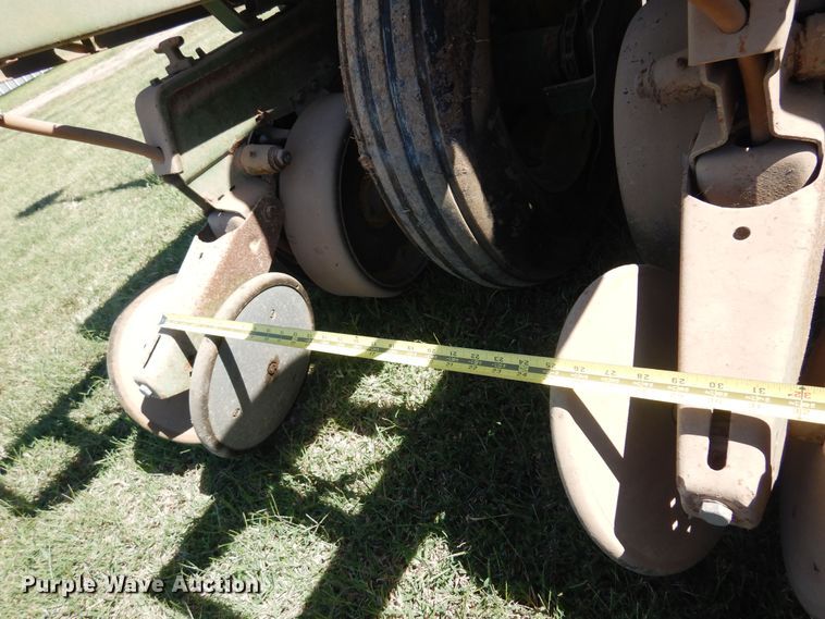 image for item OF9449 John Deere 7000  planter