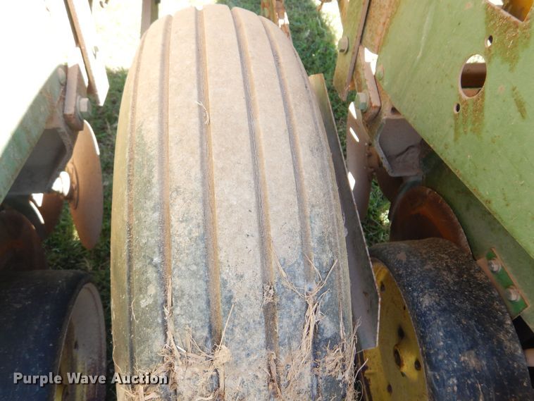 image for item OF9449 John Deere 7000  planter