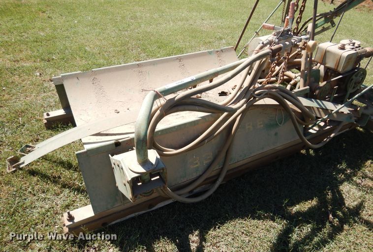 image for item OF9450 John Deere 335  sprayer bed