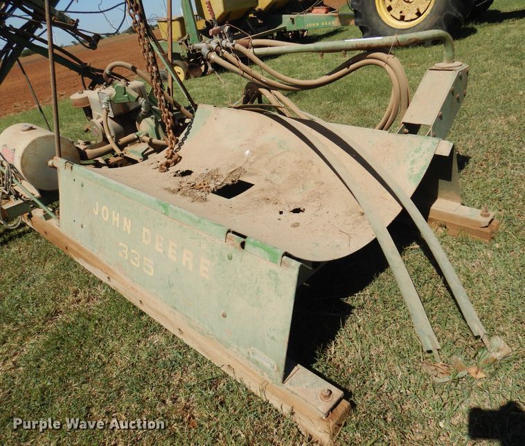 image for item OF9450 John Deere 335  sprayer bed