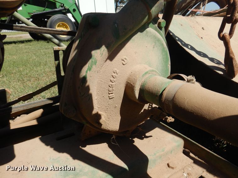 image for item OF9450 John Deere 335  sprayer bed