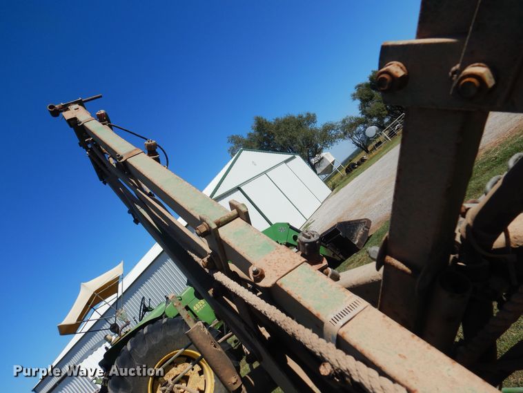 image for item OF9450 John Deere 335  sprayer bed