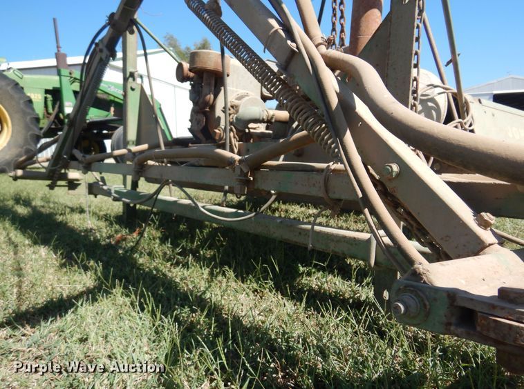 image for item OF9450 John Deere 335  sprayer bed