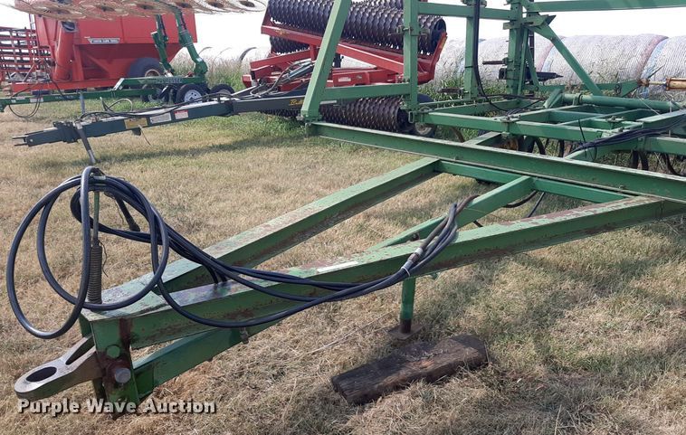 image for item OF9455 John Deere 1600  chisel